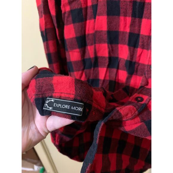 On The Road Red and Black Buffalo Plaid Long Sleeve Shirt Size Medium - Picture 2 of 10